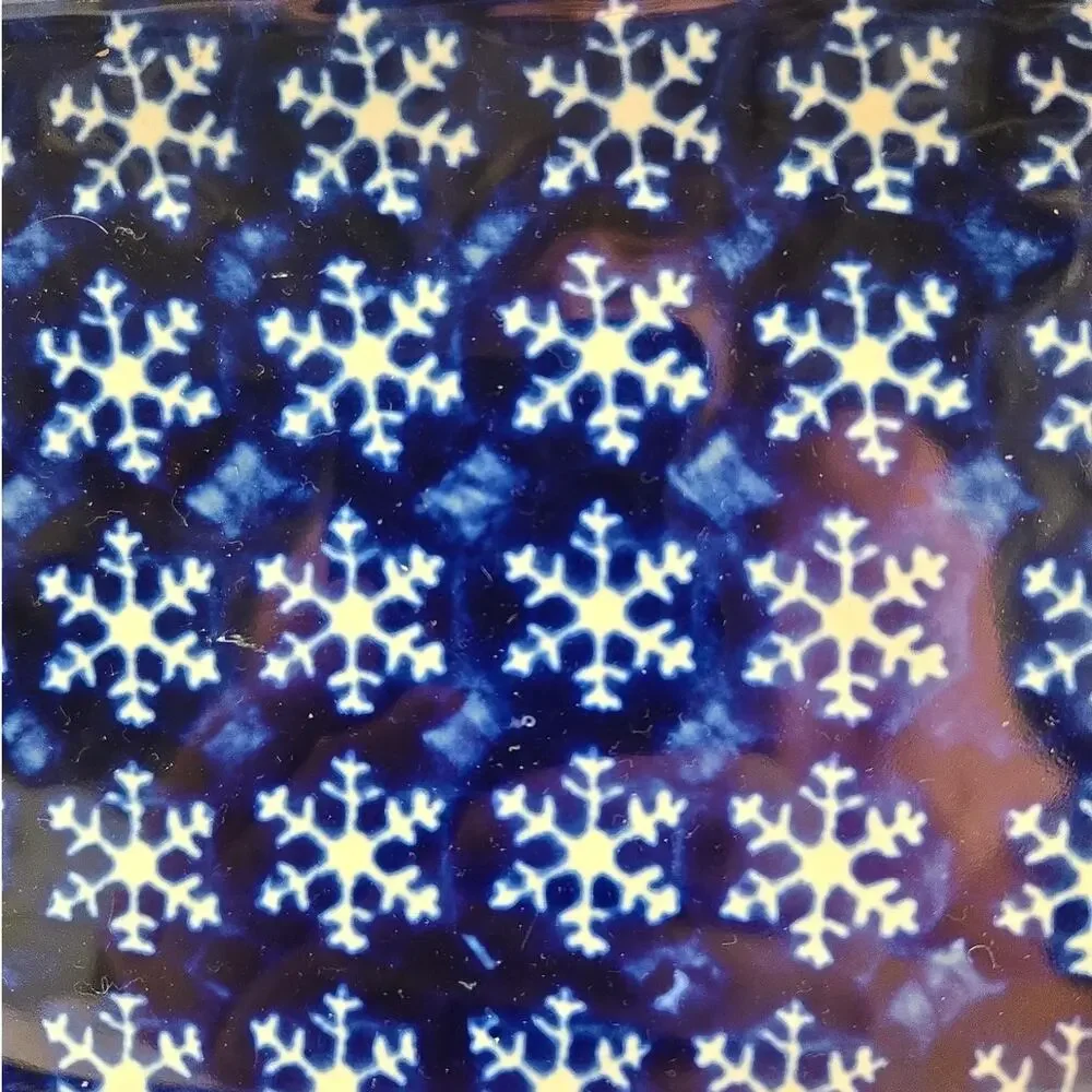 Boleslawiec Polish Pottery| Snowflake Baking Dish | Size 9.5L x 7W x 2H